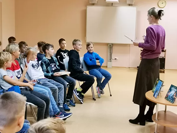 Laura Vinogradova bērnu bibliotēkā "Vecliepājas rūķis"